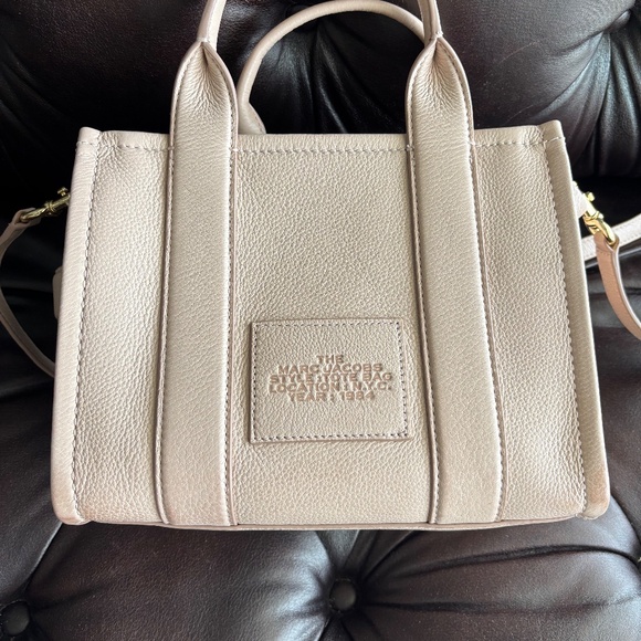 Authentic Marc Jacobs Small Tote Bag in light pink leather - Picture 2 of 3